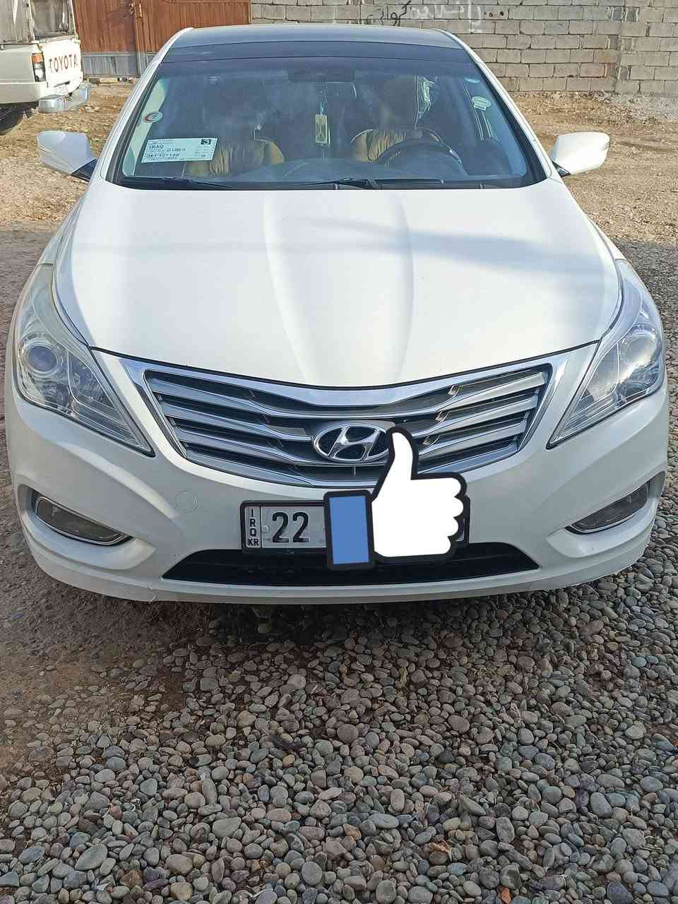 سلام عليكم ورحمة الله وبركاته اخوان
للبيع او مراوس حسب قناعه 
سيارة خليجي 
هونداي ازيرة للبيع موديل 2014
رقم اربيل دولي 
سنويا جديد رقم جديد 2029

فول مواصفات 
محرك 6 سلندر 
كير 6نمر 
كشنات كهربائي 
كشنات جلد 
تشغيل بصمه 
بصمه ابواب 
إشارة بل مريه 
مرايات شفط 
حساسات خفلي 
بانوراما 
يدات نيكل بلادي 
محرك 3000
شاشه كبير بلادي 
شاشه كبير بلادي نفر 
بردات خلفي
بردات عكس سايق 
دبل كزوز أستيل 
تحكم استيرن كروس 
 اومثبت سرعه 
دوسات ليزريه 
داخل لونين 
لايت ثلجي أصلي 
بصمتين معها بلادي 
دبل كاميرا خلفية 
طخم تاير جديد 
بعد بيها اهوايه مواصفات 
مكان موصل ناحية برطله 
استفسار ***********بي واتساب 
عنوان سيارة معارض البرطله
