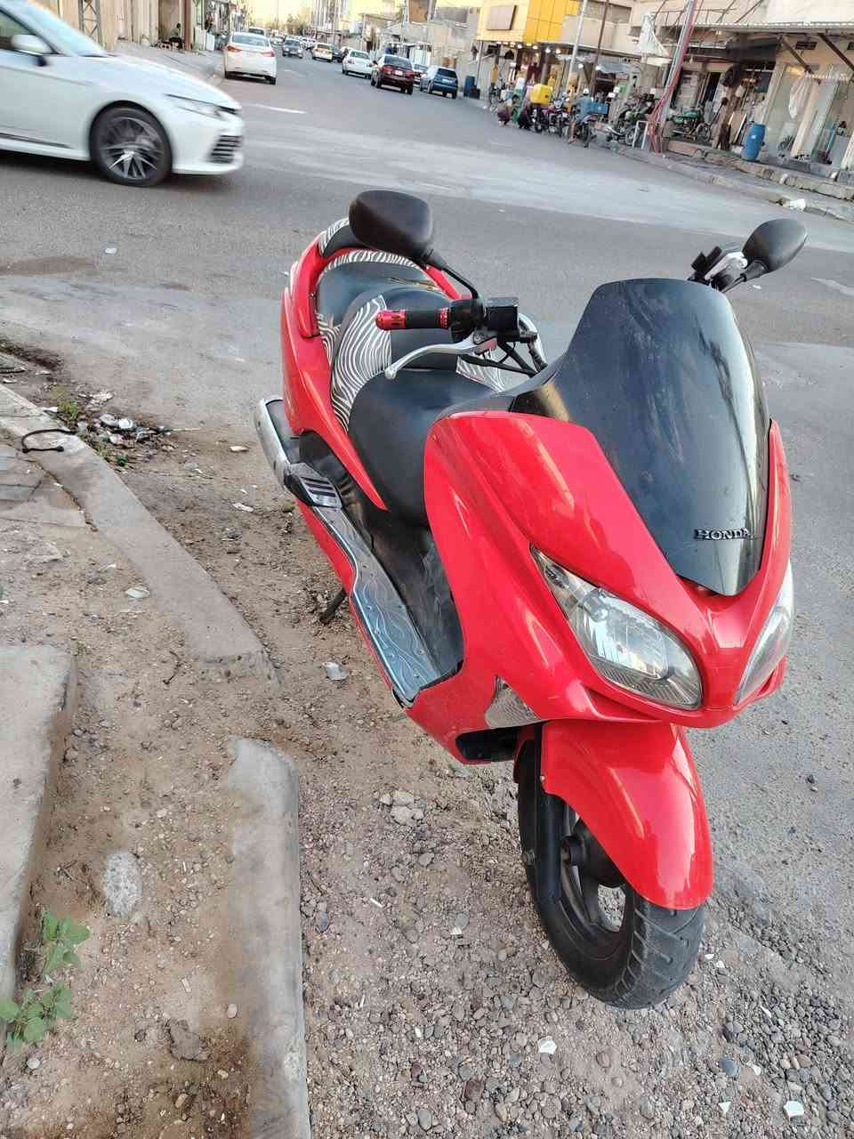 فورزه 09 كل نقص بابيها دراجه شلعه ومعدل مكينه ناعمه كفراتها جديده مكفوله عامه مكاني الفلوجة شارع 40 
السعر مليون و300 ***********
