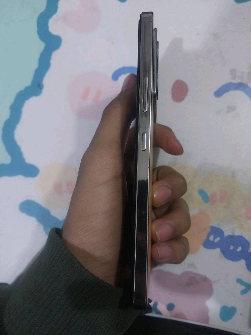 سلام عليكم نوت 40 5g باقي التفاصيل بالخاص