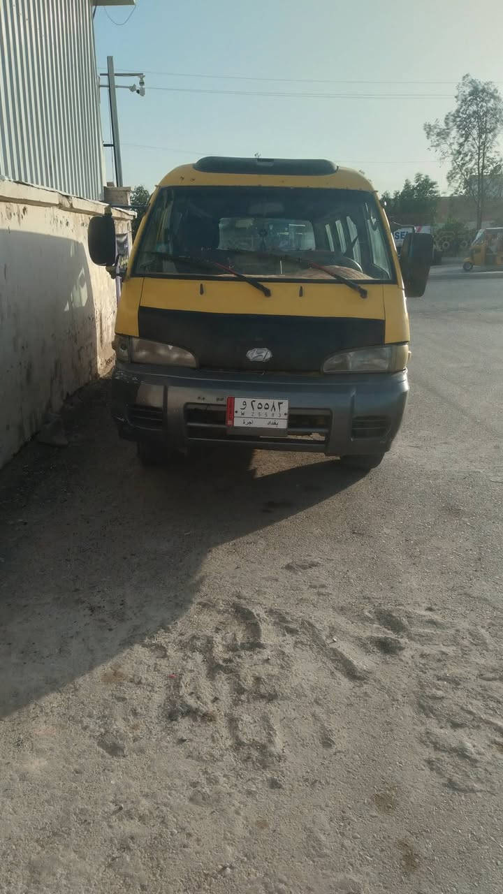 سلام عليكم عندي هونداي موديل ٩٨رقم بغداد سنويه ٢٨ شرط تحويل عنوان بغداد بسمايه السعر ٣٥ ***********
