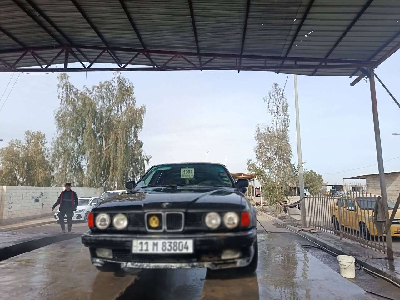 بي ام ٧٣٠ موديل ٩١ رقم جديد وسنوية لل٣٠ السياره ٦ سلندر مال تعمير رايدها ب٢٧ ورقة صدرها جديد وغرفتها نضيفة محركها لا تبخير ولا تنقيص
***********
