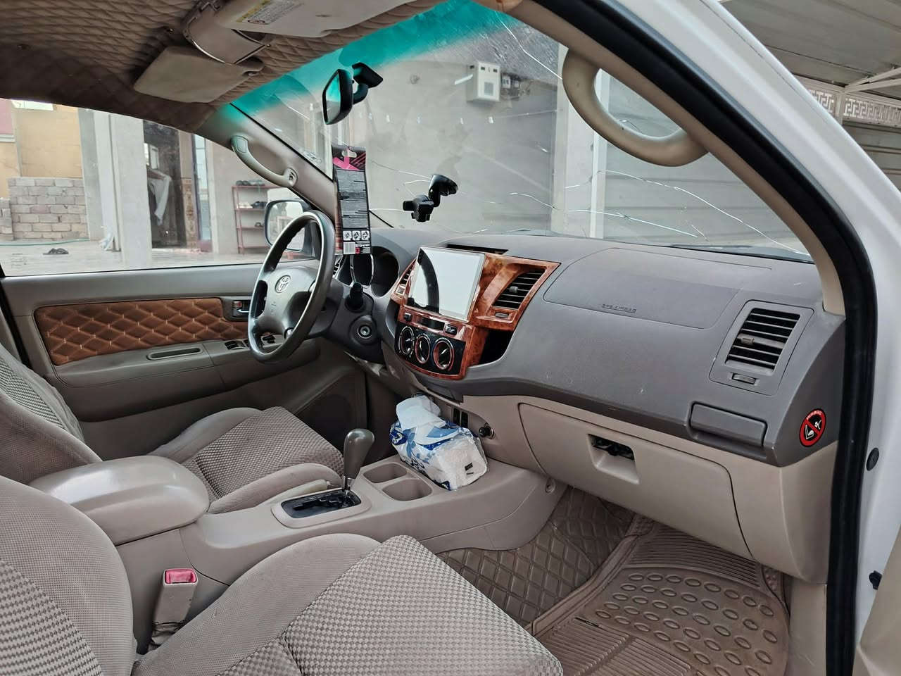 سلام عليكم
فورشنر للبيع 
موديل 2008
كير ومحرك شرط 
تواير وصدر جدد
السعر 155 وبيها مجال للطيبين 
الرقم ***********
