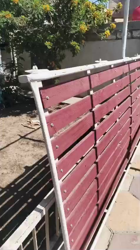 السلام عليكم
سيبايه هايسه او جنبي العريض تزكام كلش نضيفه وجديده وثقيله سعرها 150 الف بيها مجال بسيط مكاني بغداد 
***********
