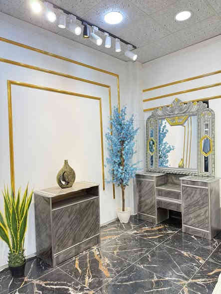 السعر مليون دينار فقط  

غرفه نوم داخل معاكس خشب 3 ملم
خارج تحفير sns انديف 5 ملم

الصبغ حراري درجة اولى

زاويه تصميم كنتوري بارتفاع الكنتور

السرير بلاويد اسود 6ارجل

قياس الكنتور ارتفاع 2.40 وعرض 3.20
 
يوجد توصيل الى جميع المحافضات وباسعار مناسبه

للحجز والاستفسار مراسله الصفحة
يوجد واتساب ***********
