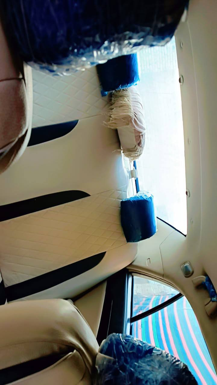 سلام عليكم شباب مرخصة الادمن امكراند c8 2013 مشروع وطني رقم كربلاء سنويه بسمي تحويل مباشر 
محرك مستيبوشي 2400 بلاد هيئه وغرامه عليه شي قليل مطلوبه  تبريد شغال مابيه اي خلل بس كمبريسر فقط احترك عدي قبل كم شهر  مكان السيارة ذي قار قضاء سوق الشيوخ  سعره 67 وبيه مجال قيل للشراي يتصل***********
