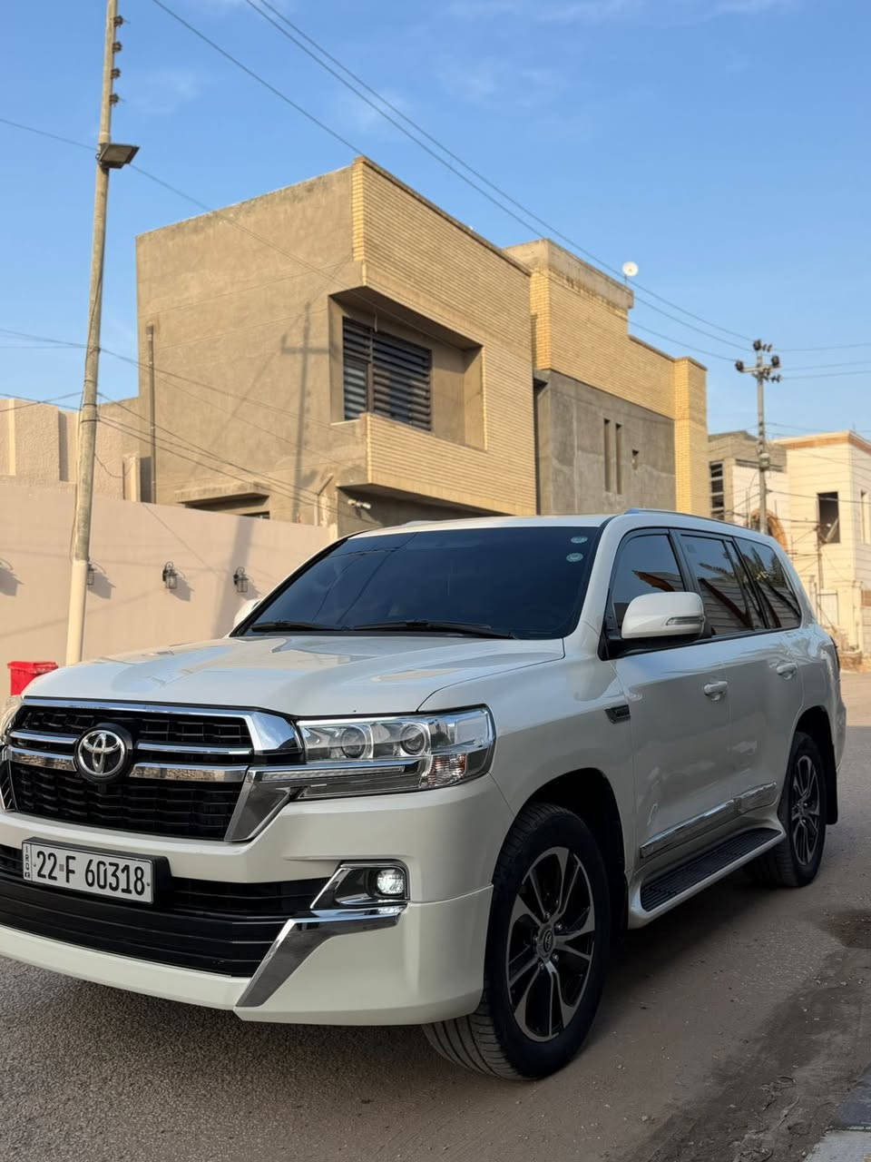 لاند كروز 2021 Gxr ماشيه 65 كفاله جديده السياره بيع فقط مكانه نجف سعرها 550 ورقه ***********
