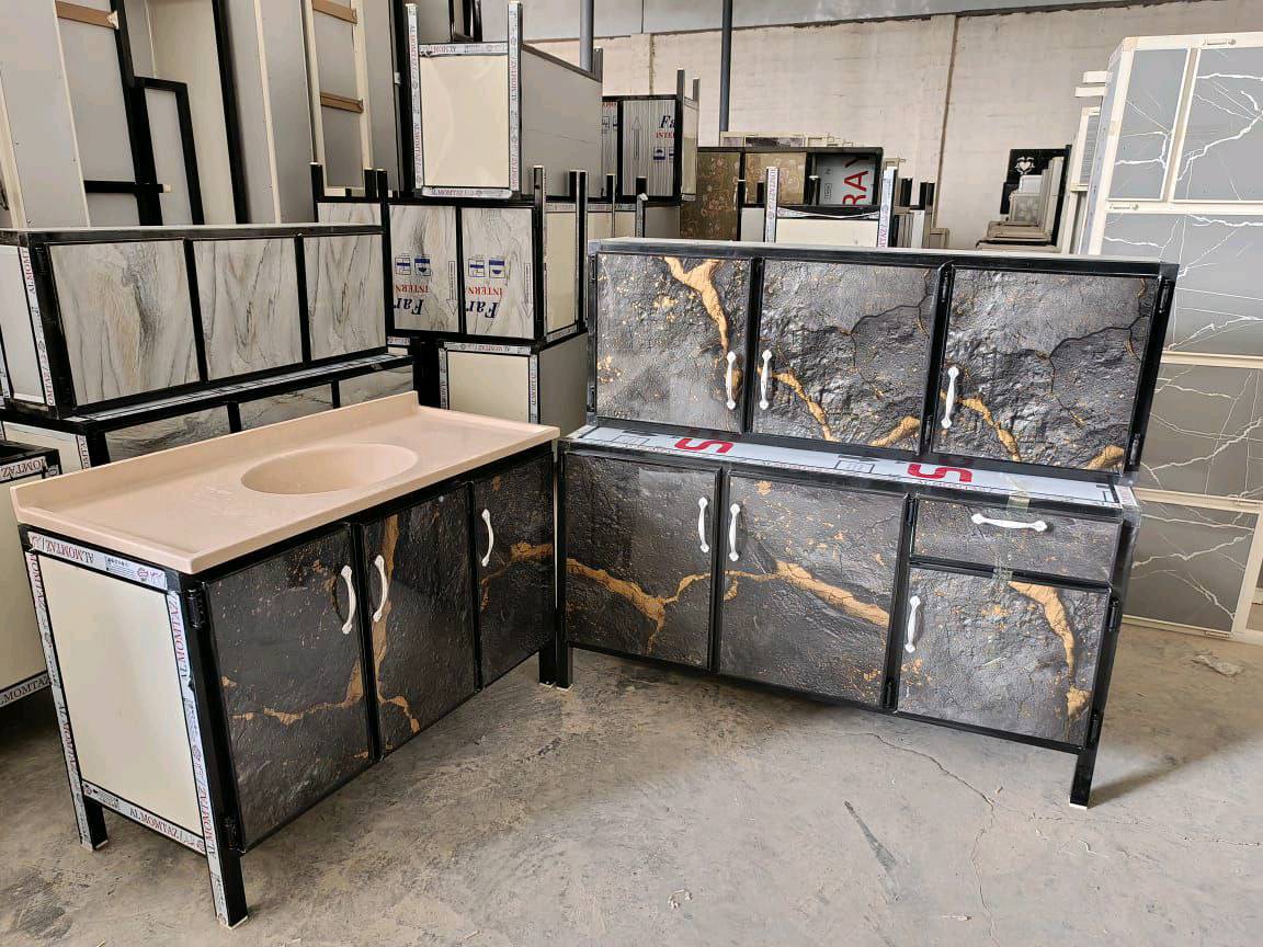 كاونتر مترونص  ارضي.وملحق مترونص  

وسنك متر و 20 سم . 



السعر  240

توصيل الجميع محافظات العراق 

الاحجز والاستفسار راسلو الصفحه