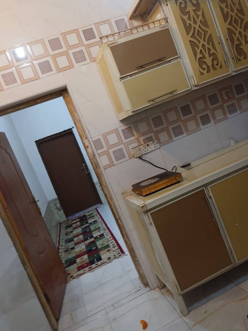 بيت للبيع. مساحه 100م
البيت جاهز  بيه نواقص بصيطه جدا 
المكان الحولي  في منتصف حي راجي 
للاستفسار.… ***********
