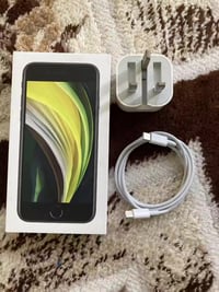 آيفون SE ٢٠٢٠ • ذاكرة ٦٤ • بطارية ٧٩٪