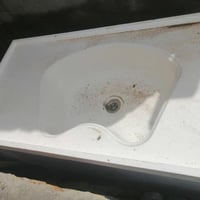 سنك مرمر • نقص باب • ثقيل`,`نظيفه كلش`,`متر وربع