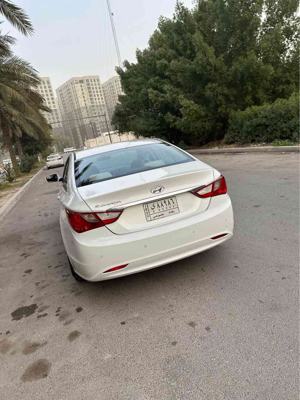 للبيع سوناتا 2013 خليجي بغداد مكينه 2400 دوش مكفوله من الصبغ بيها تبديل جنطه نفس اللون اثر طخه خفيفه والقديمه موجوده مابيها شي والصوره ناشرها وبارد بهلال الجاملغ السيارة جديدة مكينه كير تتبريد مكفولات ومابيها نواقص مواصفات مكينه 2400 دوش /اشاير مري /تبريد قطعتين /كرسي كهرباء /حساس خلفي 
سعرها 132$ ورقه 
مكاني السيدية *********** بغداد, العراق
