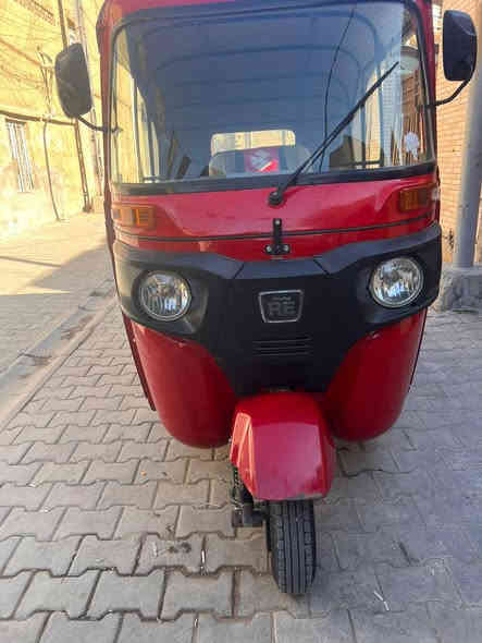 مكلف بالنشر الاستفسار الاتصال على الرقم 👈
‏***********‬‏

 السلام عليكم شباب تكتك للبيع موديل 2022 تتكتك نضيفه ماعوزها شي كبل للشارع  مرقمه سنويه كامله رقم كربلاء ولولد موجود شوكت متريد تحول السعر 8 وبيها مجال مكاني بغداد الشعله يم شارع هباوي  الاتصال ‏‪***********‬‏
