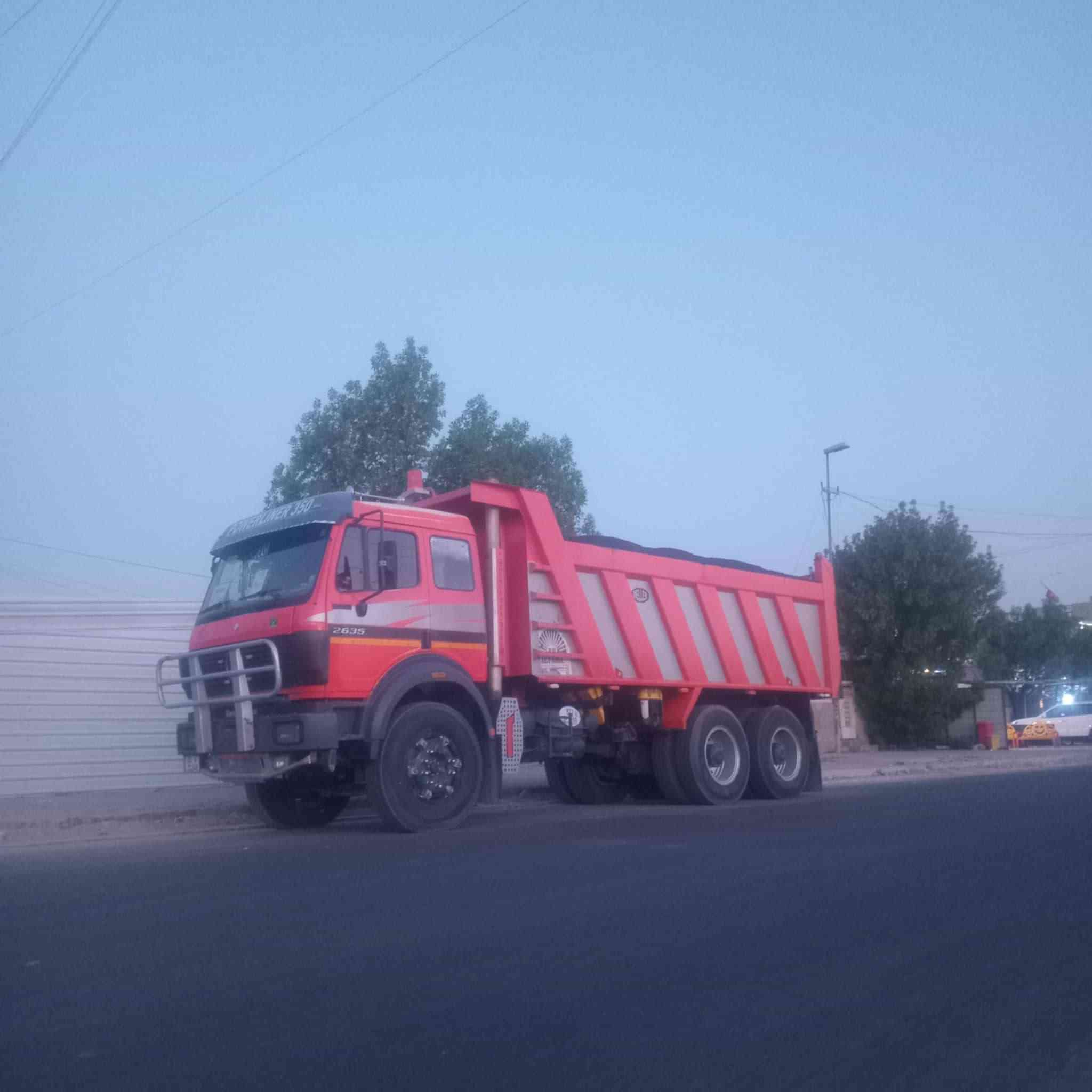 السلام عليكم كرواتي للبيع موديل 91سياره جاهزه لشغل مكان بغداد أبو غريب ***********
