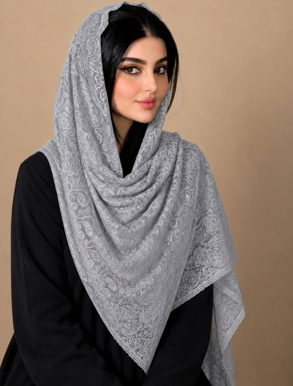 ✨ وصل شال الذكاء الاصطناعي الترند ✨
🧵 خيط بريسم وقماش تول فاخر
💎 نعومة ولمعة راقية جدآ 
🎀 تصميم أنيق وموديل عصري
🌈 ألوان مميزة تتناسب مع كل الإطلالات😍
قياس الشال / الطول مترين والعرض 70 سم ✔️
#الاصلي الكويتي البريسم 💯


**إذا كنت صاحب هذا الإعلان وتريد حذفه لأي سبب، رجاءا أرسل رسالة إلى الدعم الفني**