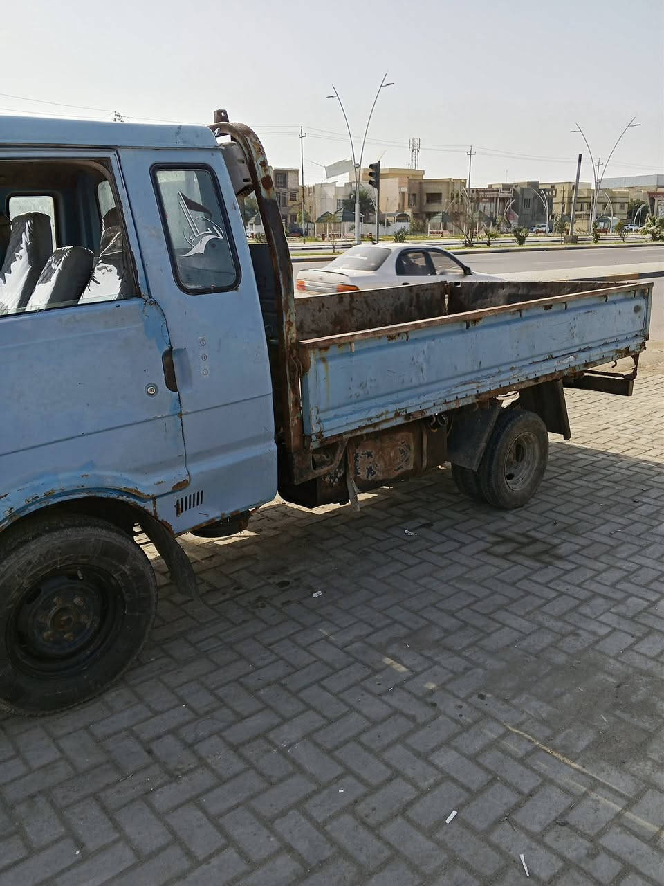 اخوان سلام عليكم كيه بنكو موديل ٩٦سياره جاهزه مكينه كير اكسل خير من الله تحويل مباشر ثاني يوم سياره بلاديه تخم تاير السعر ٣٥ العنوان البصره القبله الاتصال ***********
