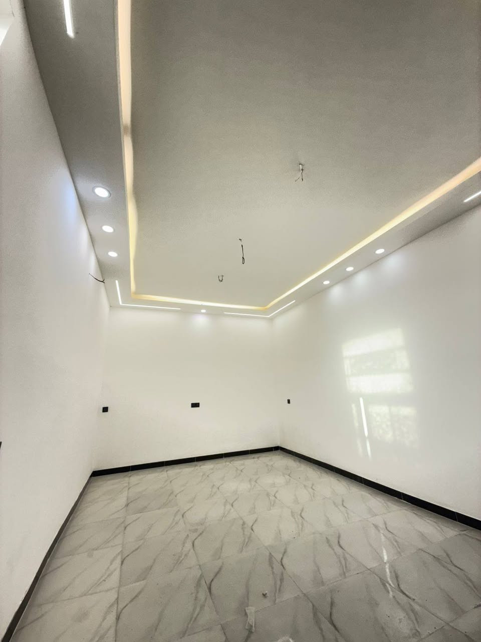 بيت للبيع في حي الجمعيه المساحه 175 متر ***********
