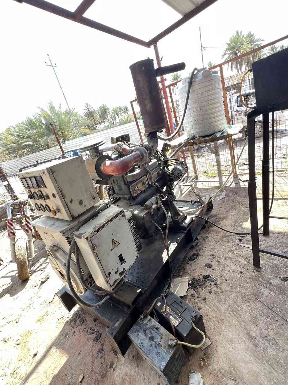 السلام عليكم مولده تشغيل 50 كيفايف للبيع بحاله نضيفه مولده صيني شرط النضاف موسسه وكامله السعر (خاص) المكان بابل الحمزه الغربي خيكان لاستفسار ***********
