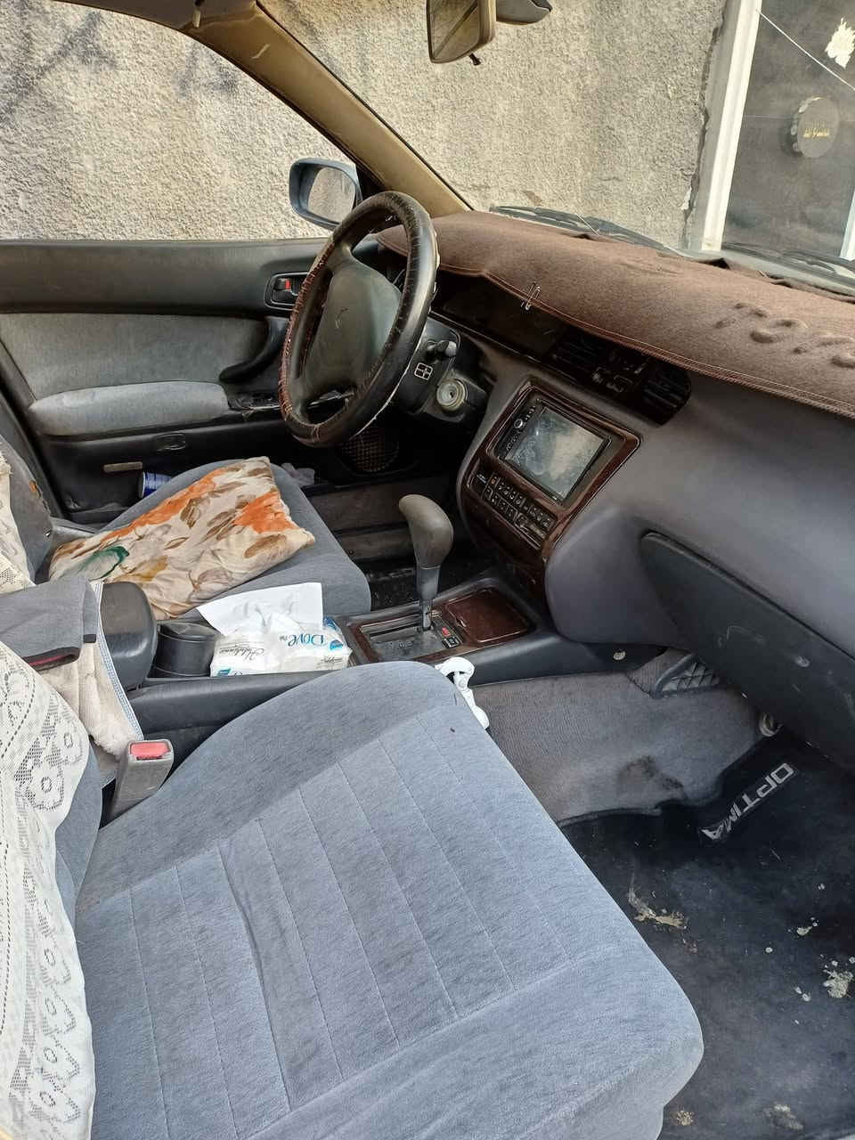 السلام عليكم بطه متصل للبيع موديل ٩٤ ابلاديه بدون صبغ مكفوله رقم انبار بسمي سنويه ٢٩ مكاني بغداد الشعب السعر ٥٥ السياره احله من الصوره *********** بي واتساب
