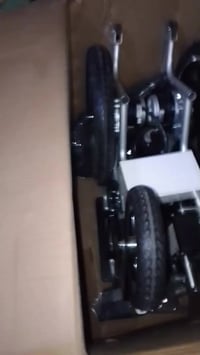 عندي عريانه مال حتياجات خاصه للبيع السعر 900 الاتصال على الرقم 0773165...