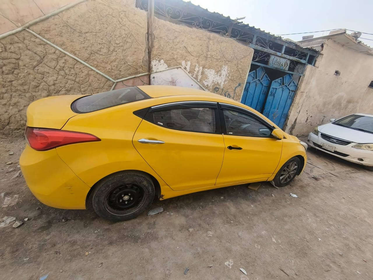 سلام عليكم النترا افانتي موديل 12محرك وكير كفاله  هزه جديده بسمي مشروع وطني  مواصفات افانتي معروفه بيه باب سائق نصه تعمير  والحافه مال صندوك هم بيه تعمير  والقماره بيه حالوب خفيف يعني والجاملغ المامي بي بارد كد شبر سياره حلوه دواخله فول  نضيفه مال خبزه  حداديته نص عمر   ابوجهك لشارع مكانه بصره سعر 87
***********
