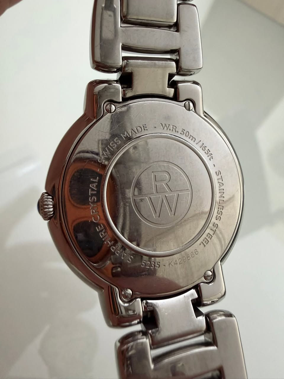 ساعه سويسريه اصليه 100% Raymond Weil Jasmine نسائيه قطر 34 حالتها شبه جديده بازل الماس طبيعي مينا كريمي ارقام روماني فقط ساعه بدون مرفقات مطلوب 430 دينار اردني للتواصل على الخاص او على الرقم 0785261118


**إذا كنت صاحب هذا الإعلان وتريد حذفه لأي سبب، رجاءا أرسل رسالة إلى الدعم الفني**
