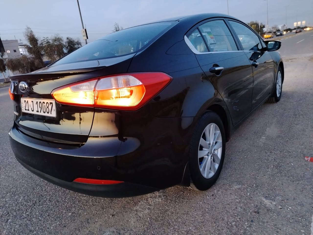 مكلف بالنشر سلام عليكم كيا سيراتو خليجي موديل 2014 جديدة جدا 
مرايه شفط
أوتو بارك
تبريد قطعتين
حساس أمامي وخلفي
شاشه كبير وبلاد
كلين تايتل بدون صبغ بدون بارد
كير ومحرك شرط ماملعوب بيه
خمسه ويل كروم سبير مانازل
دبل سويج شخاطه
سنويه ورقم وهزه و زينگه كلها لحد ٢٠٣٠
من الاخير سياره ع البلاد
سعره ١١٨ بيه مجال قليل
للإستفسار مكاني كركوك  ***********
***********
