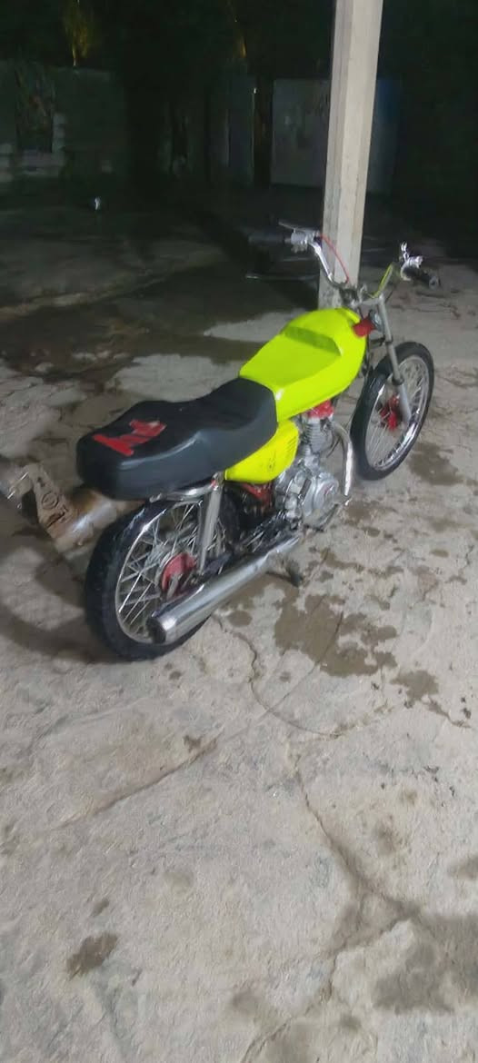 سلام عليكم دراجه م وس  دراجه كامله نامه مراوس بيع مكاني ديالى بعقوبه دراجه حربي 8


**إذا كنت صاحب هذا الإعلان وتريد حذفه لأي سبب، رجاءا أرسل رسالة إلى الدعم الفني**