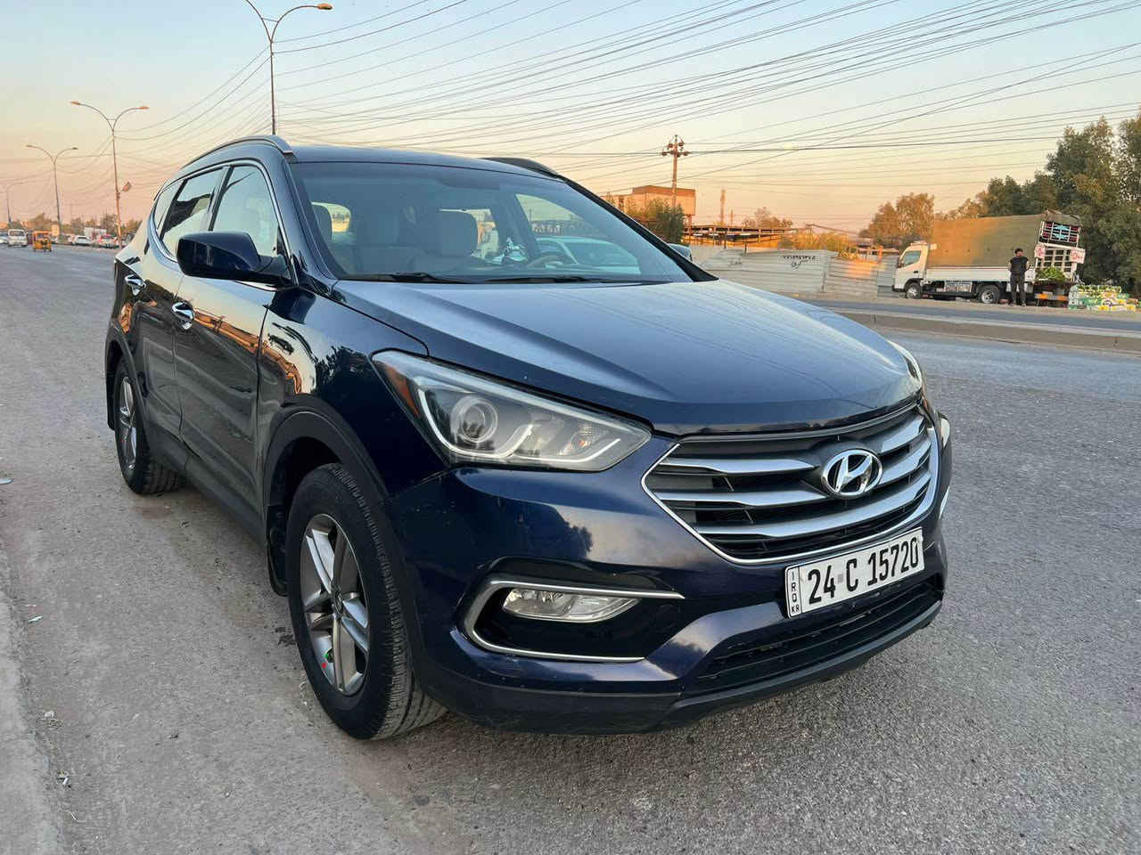 السلام عليكم عندي سنتافيا موديل 2017 للبيع وارد امريكي حادث دعامية امامية فقط بدون صبغ بيها بارد بسيط بالجاملغ الامامي رقم شمالي بأسمي تريد تحويل تريد وكالة مواصفات 
1-شاشة وسط 
2-كامرة دوارة 
3-ويل كب 
4-سبعة راكب 
5-داخل لونين 
6-مكينة 2400 
7-فور ويل 
مكان السيارة بغداد الطوبجي رايدها ب 135 وبيها مجال للاستفسار الاتصال *********** بغداد, العراق
