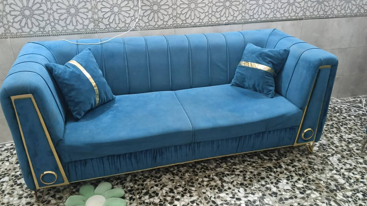 السلام عليكم تخم اخو الجديد ٨ مقاعد رجلين حديد لون ذهبي السعر ٢٧٥
***********
