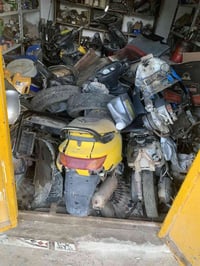 فراشة • ٣ دراجات • كوم حديد