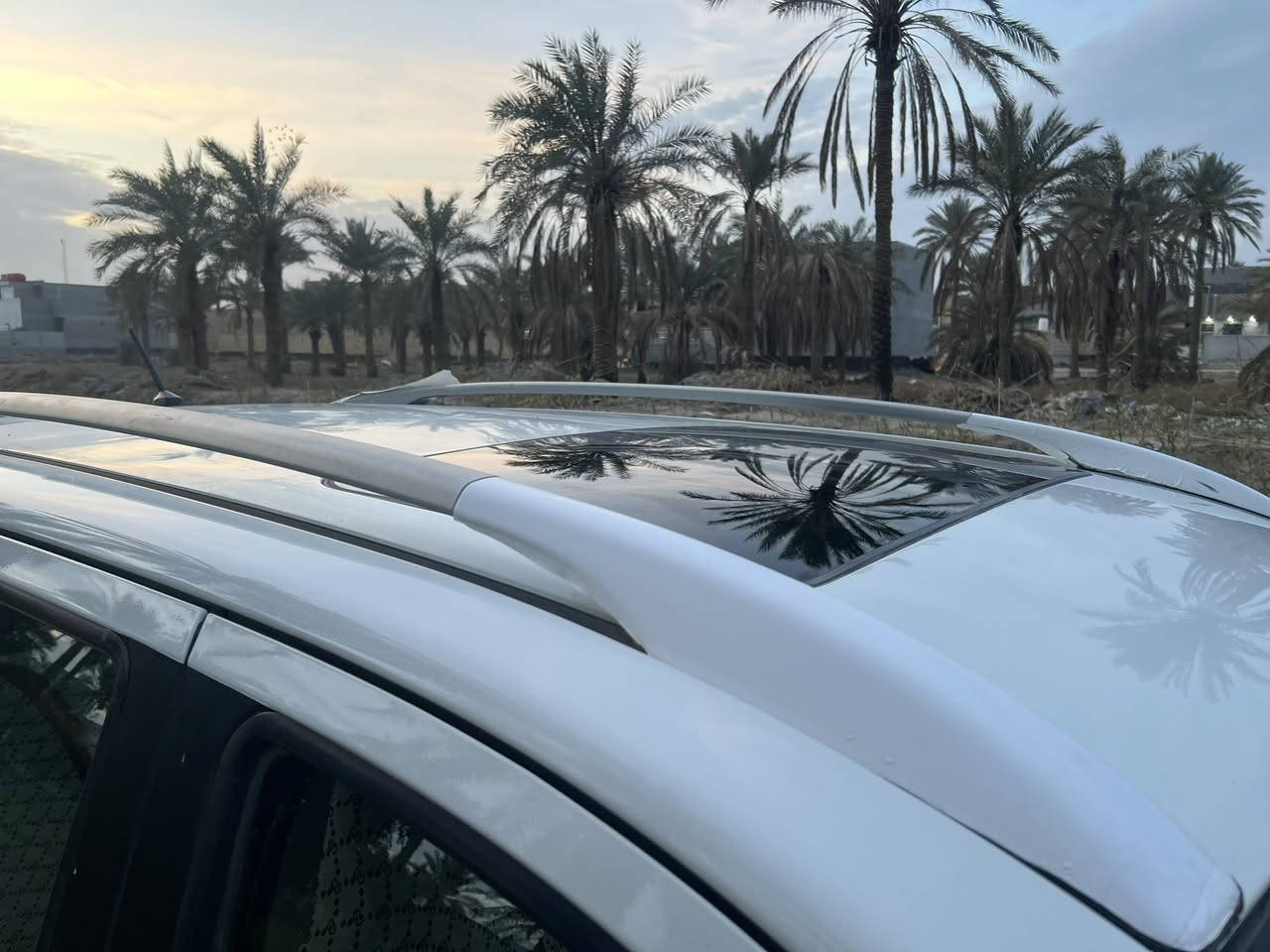 السلام عليكم سنتافيا 2011 رقم واسط دولي بسمي سنويه لل31 
فول مواصفات مكينه سته سلندر سبعه راكب تخم تاير حداديه بصمه فتحه 
تبريد جاهزه للاخير. 
السعر. 150 
وبيه مجال 
مكاني بابل 
للاستفسار الاتصال بالرقم ***********
