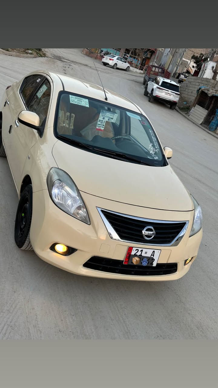 نیسان سەنی لاکشمیبای ۲٠۱۳ بێ بۆیاخ بۆ فرۆشتن سەنەوی و ڕەقەمی تازە سەیارەکە زۆر تازە و لۆل ماوەتەوە هەموو گیانی بە شەرت گێڕ و مەکینە و کارەباییات و تەبریدی بە شەرت  118 گەڵا و مەجالێکی کەم 
0770 459 3630 السليمانية, العراق
