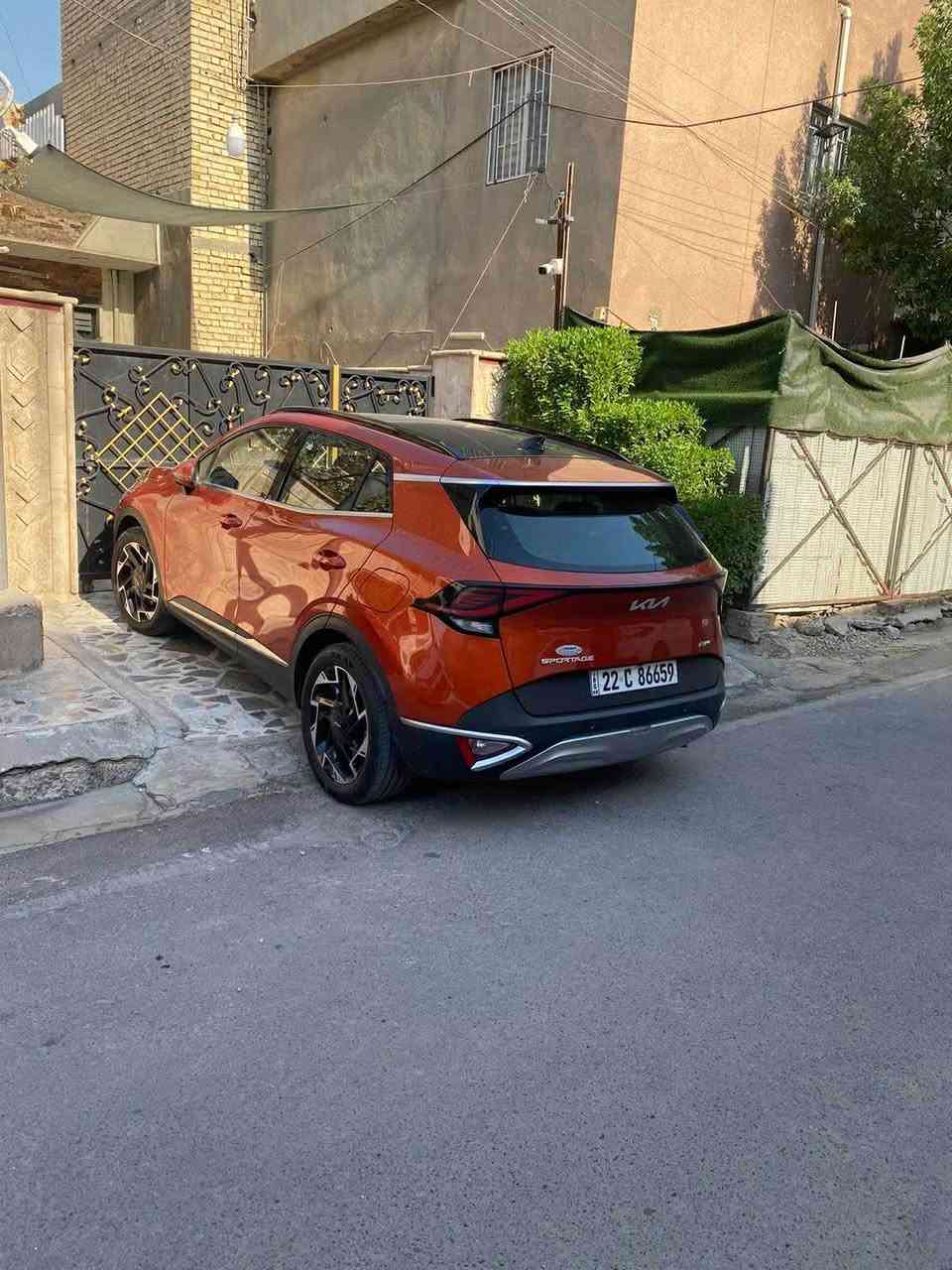 سلام عليكم كيا سبورتج للبيع
مواصفات nim حالها حال الgt line 
موديل ٢٠٢٣ رقم شمال (اربيل) 
كشنات تدفئه تبريد 
وبعد بيها هوايه موصفات 
عنواني بغداد الاعظميه 
***********

