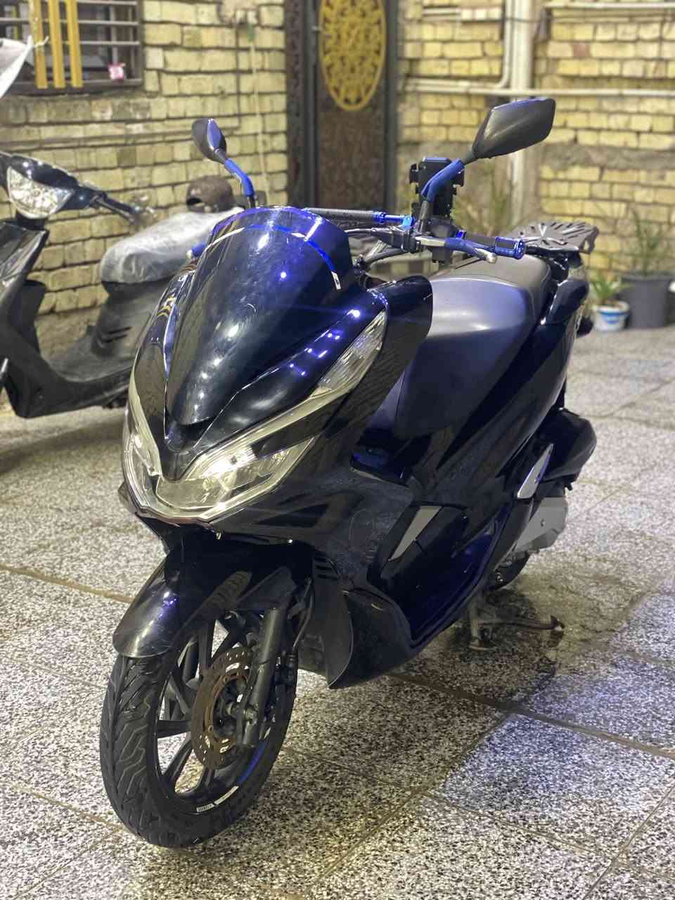 السلام عليكمpcx جيل الثالث كوري ماشيه50 الف سعرها 13 ورقه وبيها مجال قليل
مكينه 150 مكان الدراجه الزعفرانيه للانتصال ***********
