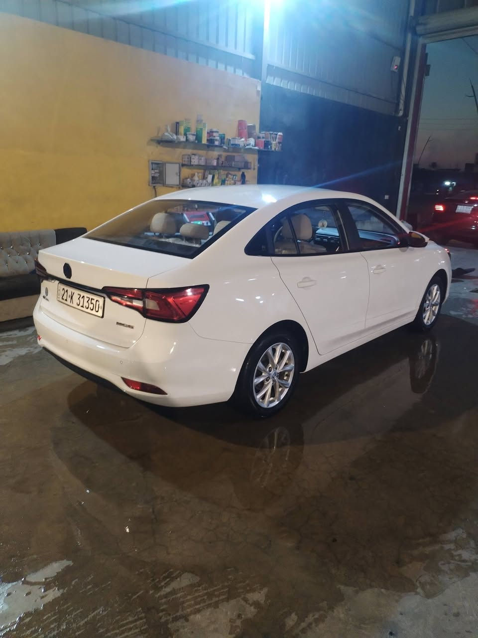 السلام عليكم ورحمة الله وبركاته...
MG5
خليجي مو صيني أم الضمان بأسمي موديل 23 مواصفات كومفورت نص فوول بصمه السياره بس بدون سلايد ضمان 6 سنوات او 200 ألف كم مكفوله كفاله عامه حتى الدعاميات لابارد لاصبغ لاتبديل بعدهه بوضع الشركه وجديده حتى سبيرهه منازل رقم وسنويه وهزه كله جديد بأسمي لغاية 2028 السعر 106$ وبيهه مجال للأستفسار *********** مكاني كركوك
