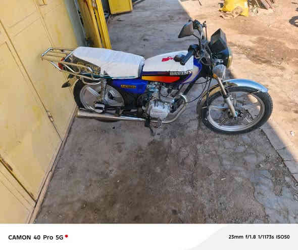 #للبيع سيفان 5 كير موديل 2020 محرك جيد جداً لاتنقيص ولاتبخير دراجه جاهزه وشغاله سعر 450 وبيها مجال حگ الجيه مكاني ضلوعيه (الامين) ه‍.. ***********
