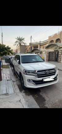 لاندكروز كراند • ٢٠٢٠ • باب أول بحرينية