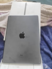 للبيع سعر 250  ذاكره 64  للتواصل واتساب  07772512647