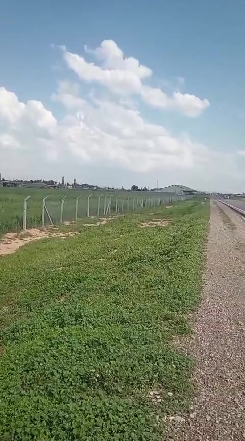 ارض للبيع عقد زراعي 7 دونم مقابيل مطعم برج الحياه على شارع الرئيسي واجهه 20 عمق 125 كل دونم واحد واجهته 20 والعمق 125 
***********
