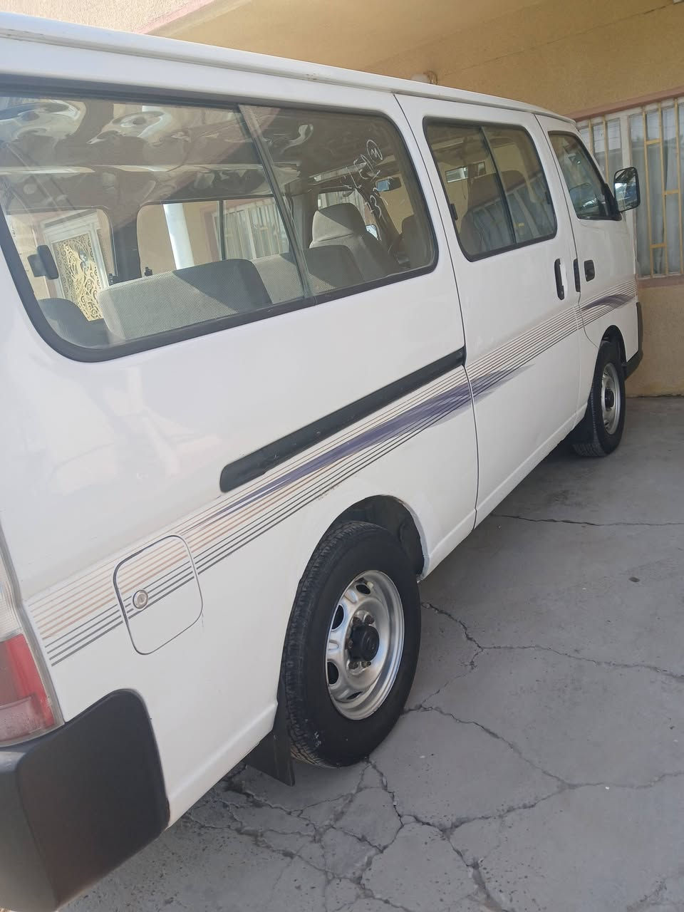 نيسان يورفان 2008  بيها كصه مصبوغه كير محرك اكسل مكفول سنويه باسمي رقم كربلاء مشروع وطني دوشمه جديده السعر ١٢٥ وبيها مجال للإستفسار ***********
