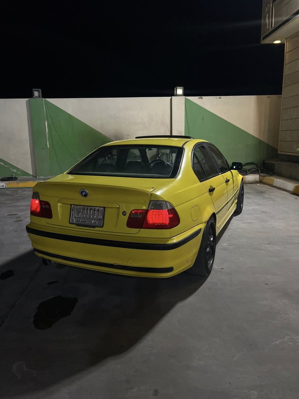 لسلام عليكم أخوتي
Bmw e46 
القويه والمعروفه للبيع
موديل 2000 رقم مُميز 
صبغ عام تغيير لون جماليه
بدون حادث فقط باب خلف الراكب مبدل 
وضرر بسيط بركن الجاملغ
كت m عدا الدعاميه الخلفيه
محرك 30 دبل 
كير عادي zf كلچ جديد
أكزوز وبرمجه وشوته 
سكليتر كهرباء 
داخل نضافه 85%
سقف كنتاره رصاصي
لايت ديبو داينمك ترحيب وزنون و led 220 حركة
بك لايت لد
سلايد حركتين 
كشنات كهرباء وتدفئه
تبريد 
مري تحكم كهرباء 
جنطه كهرباء 
حساسات هاند بريك ولايت شغاله 
جهاز انذار
نواقصها ترتيب بسيط وبس 
*********** واتس اب فقط
مكاني فلوجة
