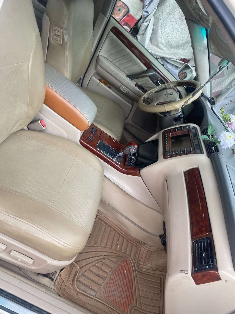 كراون ملكه
مديل2003 مداور ثاني يوم بأسمي رقم سيلمانيه

تحوير نجف فوك وجوه 

*محرك   (ديفور الكبير )جديد 

*تبريد امامي 

*برده كهربائيه

*مضخمات خلفيه

*4كشنات كهربائية

*كشنات جلد 

*3 دكم فول فتحه قماره شاصي 75

*كرستال اصل

*دركه صاج

*شاشة كرستال

*ستيرن كهربائي 

*مضخم صوت 

*زنون بلاد

*ويل حصيره

*تخم تاير جديد 

مگفوله من الگص والحادث السياره جاهزه

🏠المكان/ بغداد المدينه الصدر 

💲السعر 138$ وبيه مجال قليل

للاستفسار ‭0771 351 3267‬
