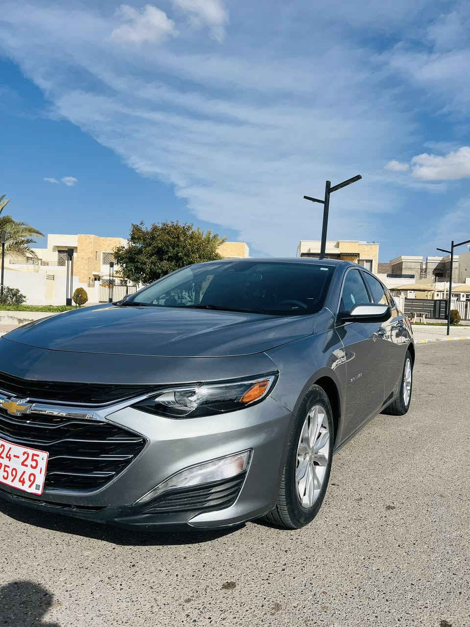 السلام عليكم 
ماليبو وارد امريكي
  موديل 2024 
لون سلفر 
السياره ماشيه 14 الف ميل 
المواصفات LT
♦️ بصمه ابواب + جنطه
♦️ تشغيل عن بعد 
♦️رادار امامي
♦️ قياده ذاتيه 
♦️ تحديد مسار 
♦️محرك 1500 توربو ✈️
♦️سايد بريك بصمه
♦️مانع انزلاق
♦️لدات اماميه نهاري 
♦️اوتو بريك /توقف ذاتي عند الاقتراب 🚳
♦️كشنات تدفئه + كهرباء ⚡️ 
♦️تبريد مناخين منفصل SYNC
♦️تبريد قطعتين امامي خلفي بيانو 
♦️شاشه كبيره تدعم 📲Android Auto/car play
♦️خرائط Gps📌
♦️كامره خلفيه دواره  📷 
♦️كروز مثبت سرعه
♦️شاشة ضبط واعطال بل دشبول
♦️منافذ USP/ 12V /Tip C
♦️مانع انزلاق ⛔️
♦️حساس اطارات
♦️4 دسك/ Abs
♦️السياره ماشالله جاهزه من جميع النواحي 
♦️ارضيات كتلوكات السبير والعده بالنايلون 
♦️اطفاء ذاتي عن التوقف 
♦️تحكمات جهتين 
      مانع تصادم 
    الجام الامامي اوتو
حادثها جاملغ وباب  وبيها بارد بالباب الخلفي وبيها قطعه بايها قطعه كلير 
كير محرك شاصي شرط بجم كبس 
للاستفسار ***********
السعر 124 وبي مجال 
العنوان . صلاح الدين تكريت
