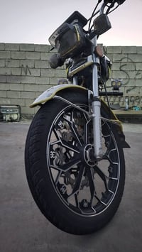 شباب دراجه للبيع  نامه تو برو  موديل 2025 ناقصها غلاف بك لايت  تايرات ...