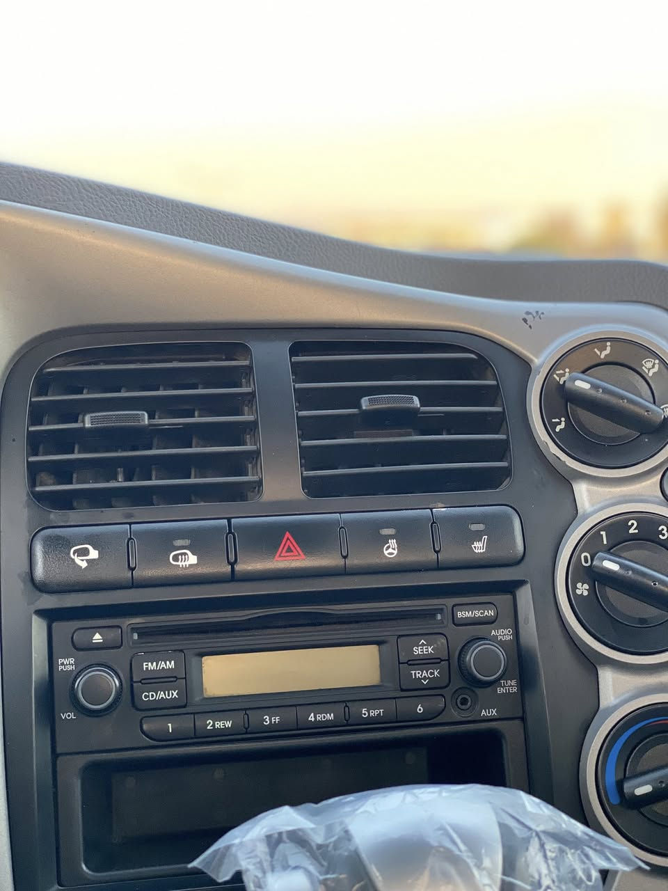 کیا بڕاوە مۆدێل  بیلاد ٢٠١٦ گێڕو مەکینەو ئەکسلی بە شەرت   ٤ دوگمە سوکان هیتەر کوش هیتەر ئاوێنە هیتەر کارەبای ناوبۆدی سفری تێدایە سەیارە پاک تنوو تۆڵە ماڵی دۆستە سعر ٧٨ گەڵاو ماعمەل 
ژمارەی موبایل
0770 536 7373
0750 395 1303
موشتەری نیت تەلەفون مەکە لەگەڵ رێزم.!
