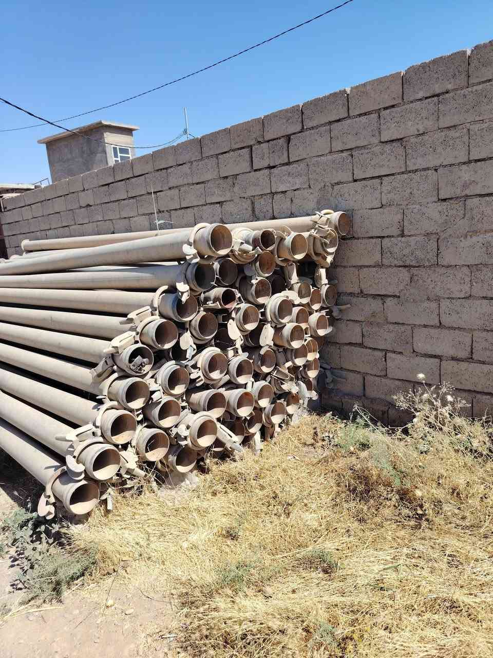 السلام عليكم يوجد بواري حديد جزائري للبيع سعر البوري 60 وبي مجال العنوان كركوك ناحية الملتقى الشراي يتصل ***********
