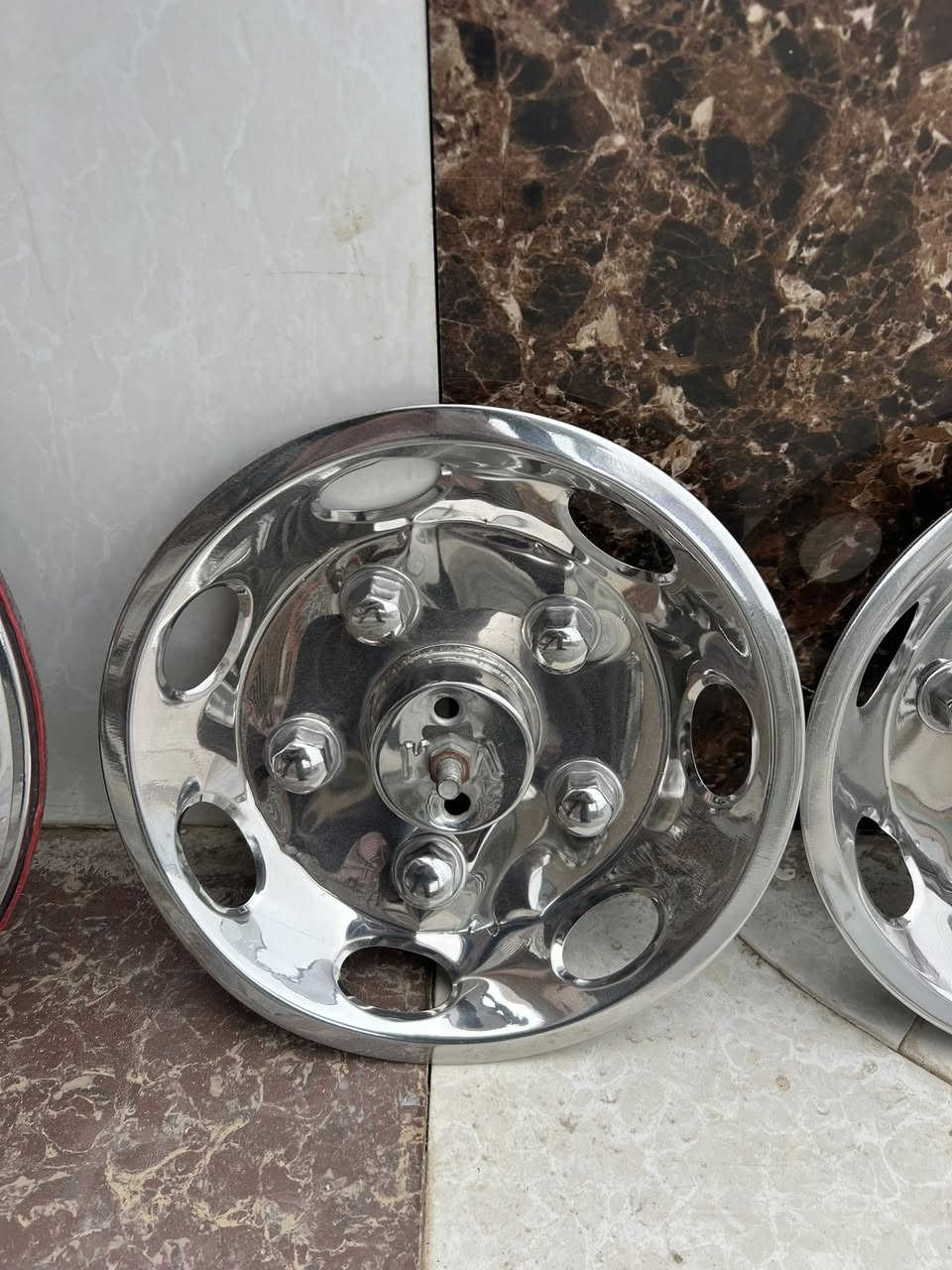 سلام عليكم كبات كيا ٢٧٠٠ نثيه مستعملات مكاني بابل سعرهن ١٠٠ وبيهن مجال بسيط ما متواجد عالنت اتصل ***********
