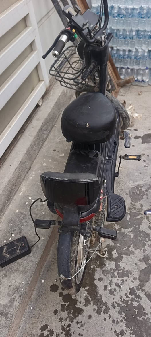 دراجة شحن للبيع
*عطلانة 
*بغداد المنصور 
*تواصل خاص


**إذا كنت صاحب هذا الإعلان وتريد حذفه لأي سبب، رجاءا أرسل رسالة إلى الدعم الفني**