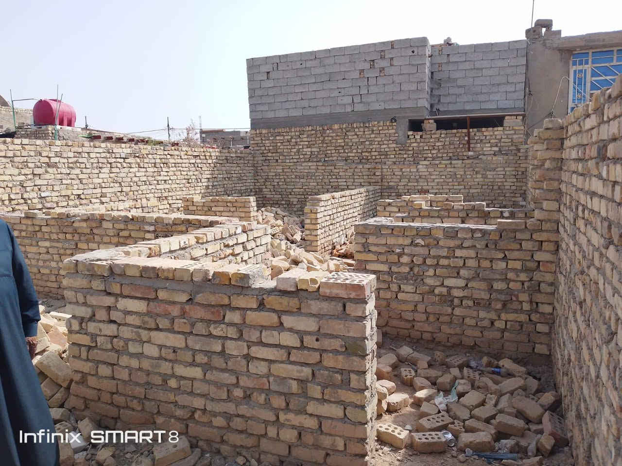 السلام عليكم 
هيكل للبيع 
مساحه 97.5
واجه 7.5 نزال 13
موقع القطعه: حي أور سبع اقصور شارع المشروع  بعد المستوصف بجم فرع
السعر: 40مليون بيه مجال 
الرقم: ***********
