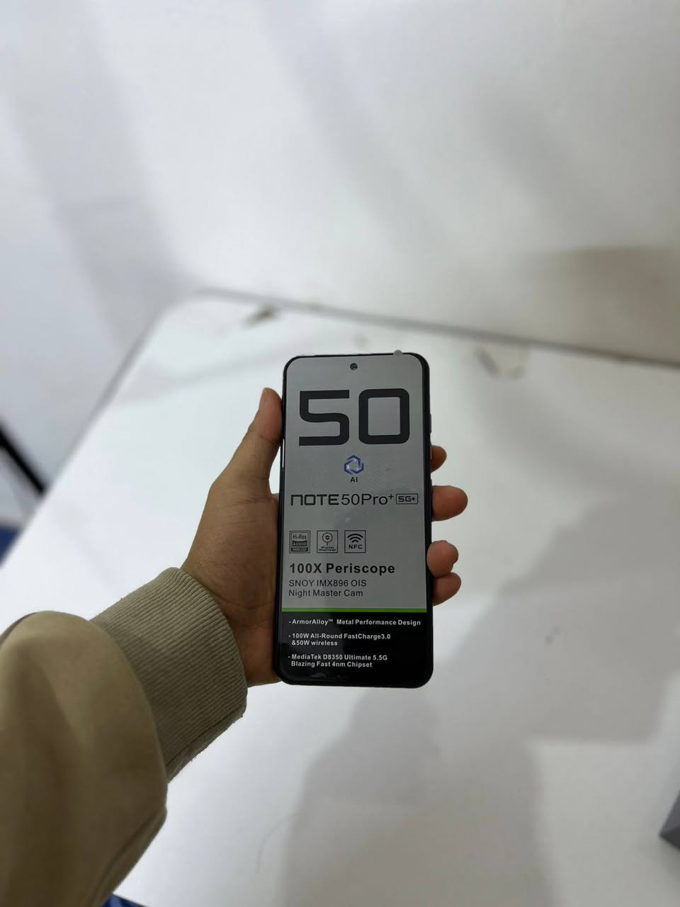 موبايل جديد كارتون c50 من كارتون اليدك بسعر مناسب جداً200الف
تواصل على رقم ***********
